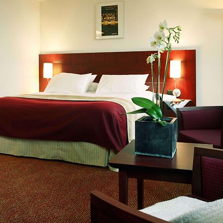 Mercure Hotel Brussels Airport Диегем Екстериор снимка