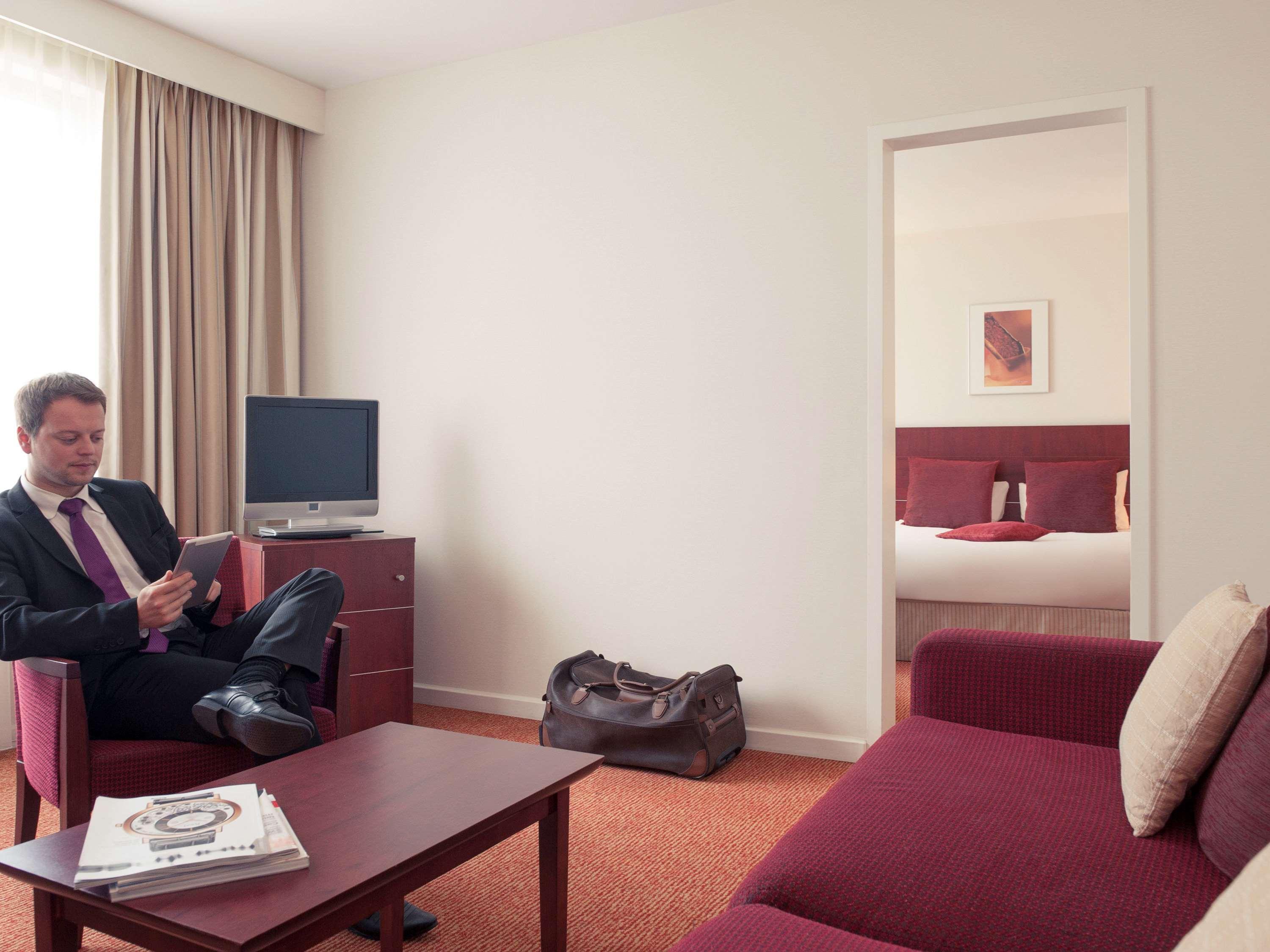 Mercure Hotel Brussels Airport Диегем Екстериор снимка